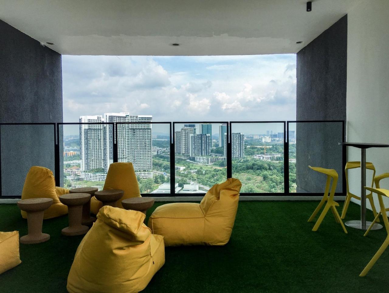 Cozy Kanvas Soho Suites سيبرجايا المظهر الخارجي الصورة